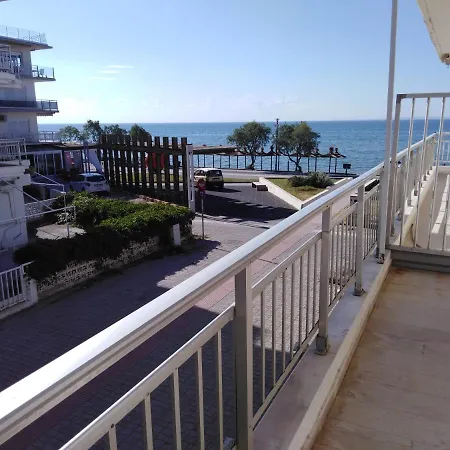 Lägenhet Seasite Peraias House Peraía